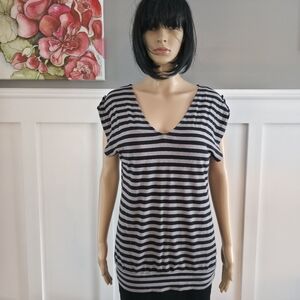 3/25$ Black and gray short sleeves striped stretch t-shirt, size M